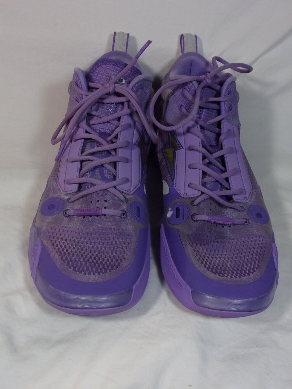 WAY OF WADE 10 LAVENDER/PURPLE COLORED MEN'S BASKETBALL SHOES SIZE 14